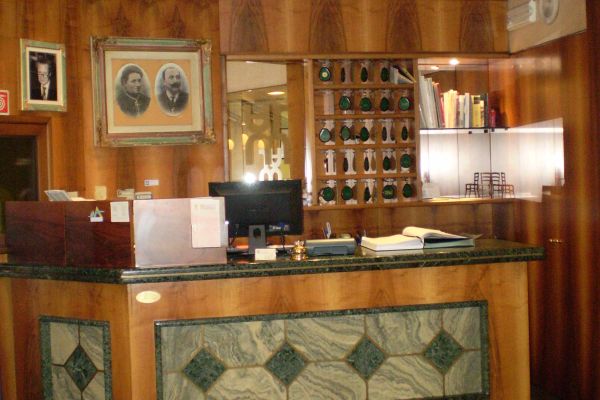 Hotel Albergo Moderno (Lovere)
